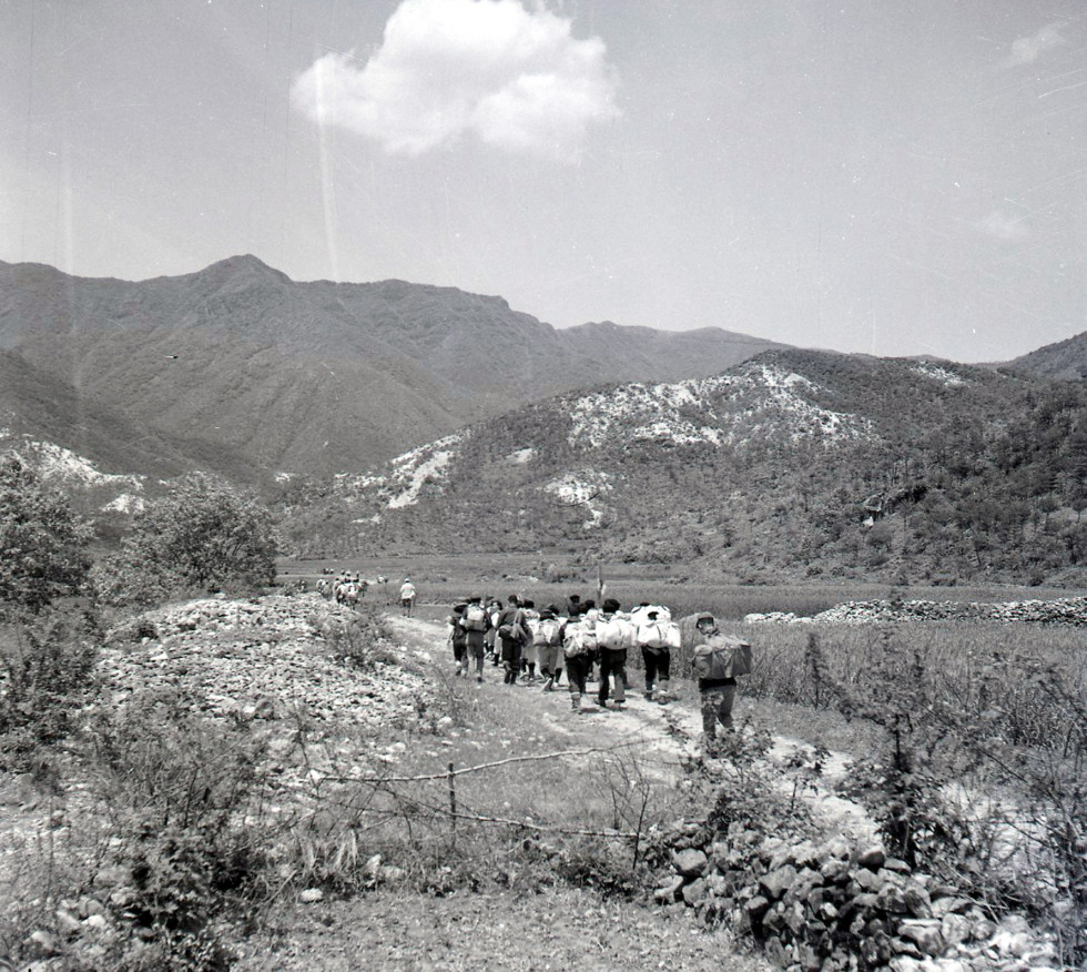 1964_부산등산대회3_이동.jpg
