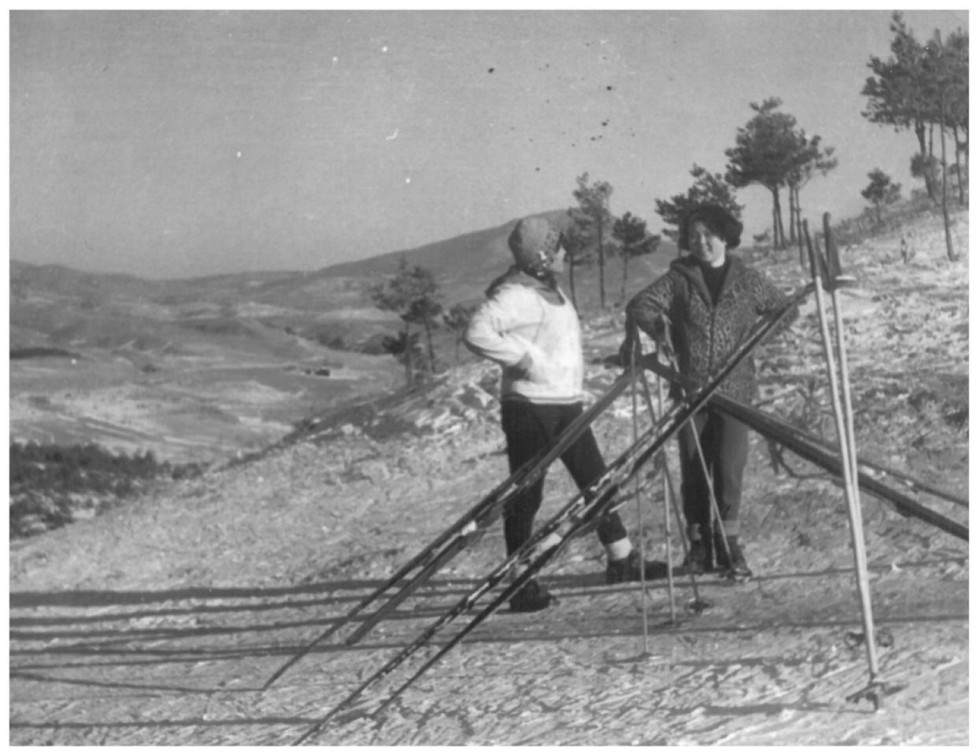 1959 이화여자대학교산악부 스키 강습5_1.jpg