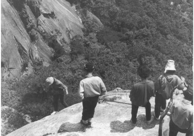 1964 이화여자대학교산악부 오봉 등반_1.jpg