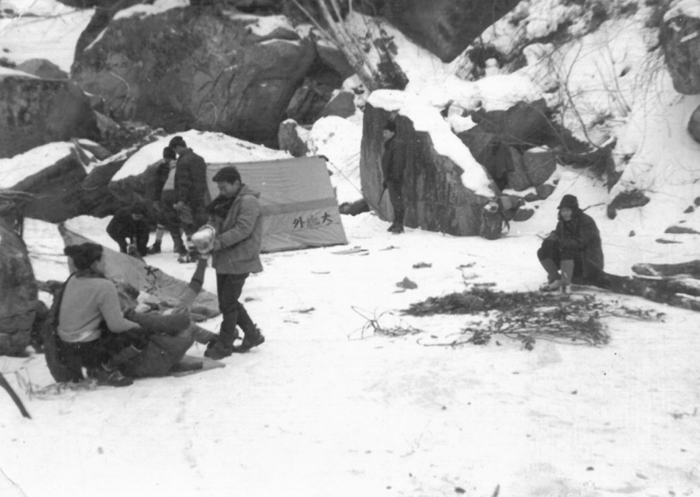 1967년 한국외국어대학산악부 동계 설악산 등반 2.jpg